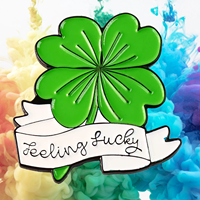 Offre Spéciale nouvelles épingles en émail à quatre feuilles en gros LOGO personnalisé Saint Patrick trèfle sentiment chanceux vert irlandais émail épinglette