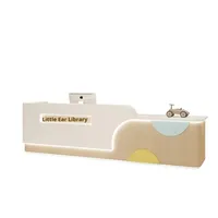 Bureau d'accueil de style vêtements de dessin animé pour enfants pour centre de formation préscolaire