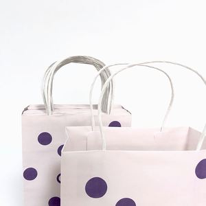 Bolsas de Papel Kraft Reciclado para Empacar Ropa, Zapatos y Calcetines con Asas de Parche y Logotipo Personalizado - Product Image 4