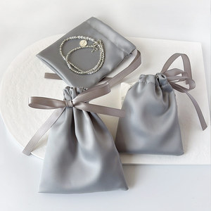 Bolsa de Regalo con Cordón de Satén Sintético Gris para Joyería, Anillos, Aretes, Monedas, Empaque Elegante, Ligero, Portátil, con Logotipo Personalizado - Product Image 6