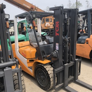 Used TCM <b>Forklift</b> 3 Ton FD30 USA Made 4WD Solid Tire Rough Terrain Diesel <b>Forklift</b> Truck - Product Image 3