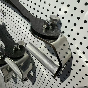 Support de gymnastique à poignée avec rotation à 360 degrés et accessoires d'équipement de fitness réglables et antidérapants Barre de traction arrière - Product Image 1