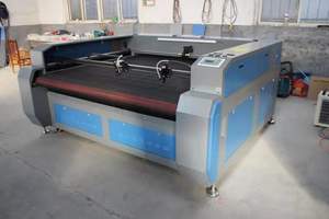 1610 Cnc Laser/cnc Auto Feed Fabric Lasers chneid maschine/CO2 Laser gravur maschine - Product Image 2