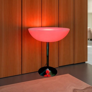 Mesa <span class=keywords><strong>de</strong></span> Bar LED Iluminada, Silla <span class=keywords><strong>de</strong></span> Bar LED RGB <span class=keywords><strong>de</strong></span> Plástico Multicolor para Cafetería, Silla <span class=keywords><strong>de</strong></span> Jardín LED para Club Nocturno, Bar, <span class=keywords><strong>Parque</strong></span> - Product Image 1