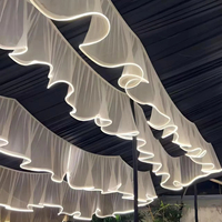 Rideaux de plafond en mousseline pour événements de mariage, décoration murale et de plafond, rideaux suspendus en forme de vague, draperies en tulle avec bande lumineuse