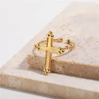 Nouveau Hipster géométrique lune marguerite anneaux fête femmes bijoux rétro Punk croix reine abeille couronne coeur en acier inoxydable anneaux pour hommes