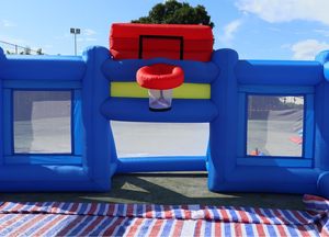 Terrain de sport gonflable 3 en 1 : terrain de football, panier de basket-ball, terrain de volley-ball avec souffleur - Product Image 4