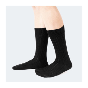 Vente en gros de chaussettes habillées en laine mérinos 100% de haute qualité bas d'hiver en tricot de luxe pour hommes avec logo couleur noire fabriqués en Italie - Product Image 6