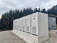 Système de stockage d'énergie tout-en-un Fox ESS G-MAX PLUS 125 kW 241 kWh à refroidissement liquide pour C&I, armoire ESS IP55 extérieure