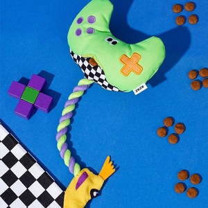 Jouet pour chien en corde nouée en forme de manette de jeu vidéo, durable, qui fait du bruit, pour un jeu interactif avec votre animal - Product Image 5