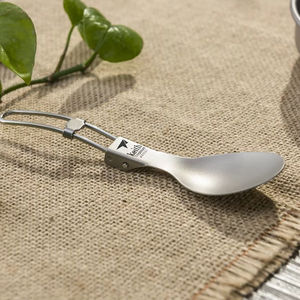 Cuchara plegable portátil de titanio, duradera, ultraligera, ecológica, vajilla gris plateada, resistente a la corrosión, para viajes, picnic, al aire libre - Product Image 4