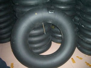 Vente en gros 10.00R20 1200r24 Tube Doublement Expédition Corée <span class=keywords><strong>Marque</strong></span> Chambre à air 235r25 pour camions Tube <span class=keywords><strong>Pneu</strong></span> - Product Image 5