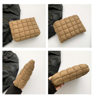 Pochette de toilette matelassée en nylon avec logo personnalisé, imperméable, pour cosmétiques, produits de beauté et soins de la peau, motif gingham