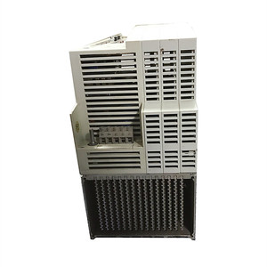 อินเวอร์เตอร์และคอนเวอร์เตอร์มอเตอร์ไดรฟ์ซีรีส์ 9300 รุ่น EVS9325-EP - Product Image 2