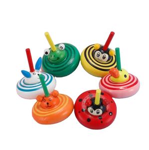 <span class=keywords><strong>Dessin</strong></span> <span class=keywords><strong>animé</strong></span> créatif en bois <span class=keywords><strong>toupie</strong></span> jouet gyroscope jouets pour les joueurs <span class=keywords><strong>de</strong></span> la maternelle - Product Image 1