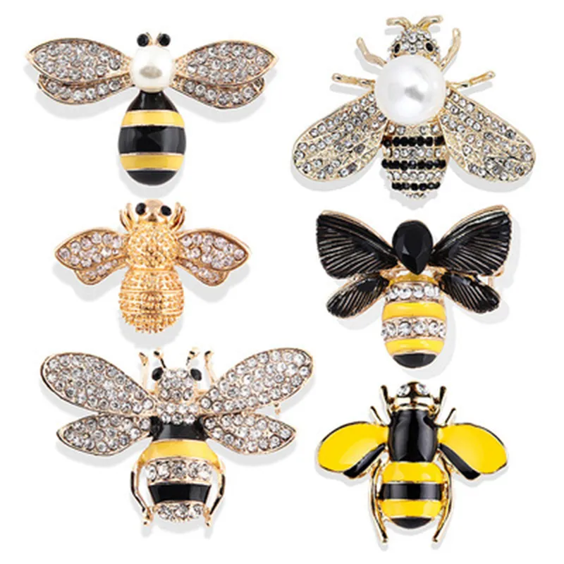 Factory direct sale fashion mini cute little bee wasp insect hijab pins accessories brooch anime pearl bee brooch
