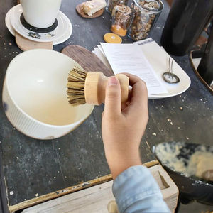 <span class=keywords><strong>2</strong></span> stuks milieuvriendelijke art deco design afwasborstels van hout voor potten, pannen en keukenreiniging, sisal palm materiaal, geschikt voor doopgelegenheden. - Product Image 6