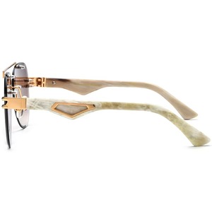 Nuevas gafas de sol de gran tamaño UV400 de lujo hechas a mano con lentes degradadas Marco de cuerno de búfalo ligero Material de PC personalizable - Product Image 2