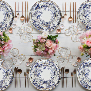 ชุดจานชามเซรามิคลายดอกไม้นอร์ดิกวินเทจสีขาวน้ำเงินขอบทองสำหรับตกแต่งงานแต่งงาน ชุดอาหารสไตล์นอร์ดิก - Product Image 6