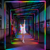 Nouveau support vertical de néon LED 2026 pour allée de mariage, arche, tunnel, décoration de scène moderne, décoration d'événement