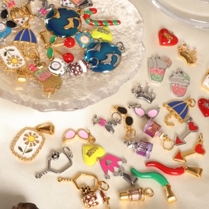 Dijes de Acero Inoxidable para Manualidades, Chapados en Oro de 18k |   Abalorios Impermeables de Viaje con Diseño de Chile y Cereza de París para Pulseras y Collares - Product Image 4