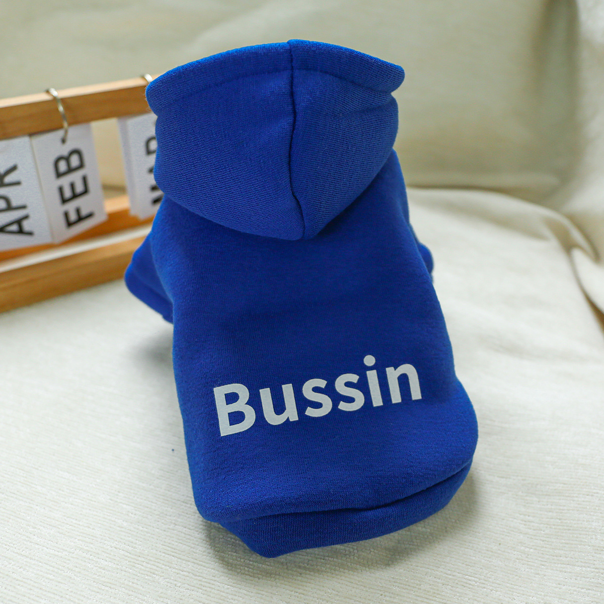 Suéter con diseño de tablero luminoso en zafiro de muy buena calidad