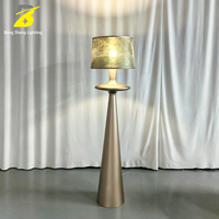 Lampadaire conique en tissu et métal, style moderne et luxueux, idéal pour hôtel, chambre d'hôtes, club, salon
