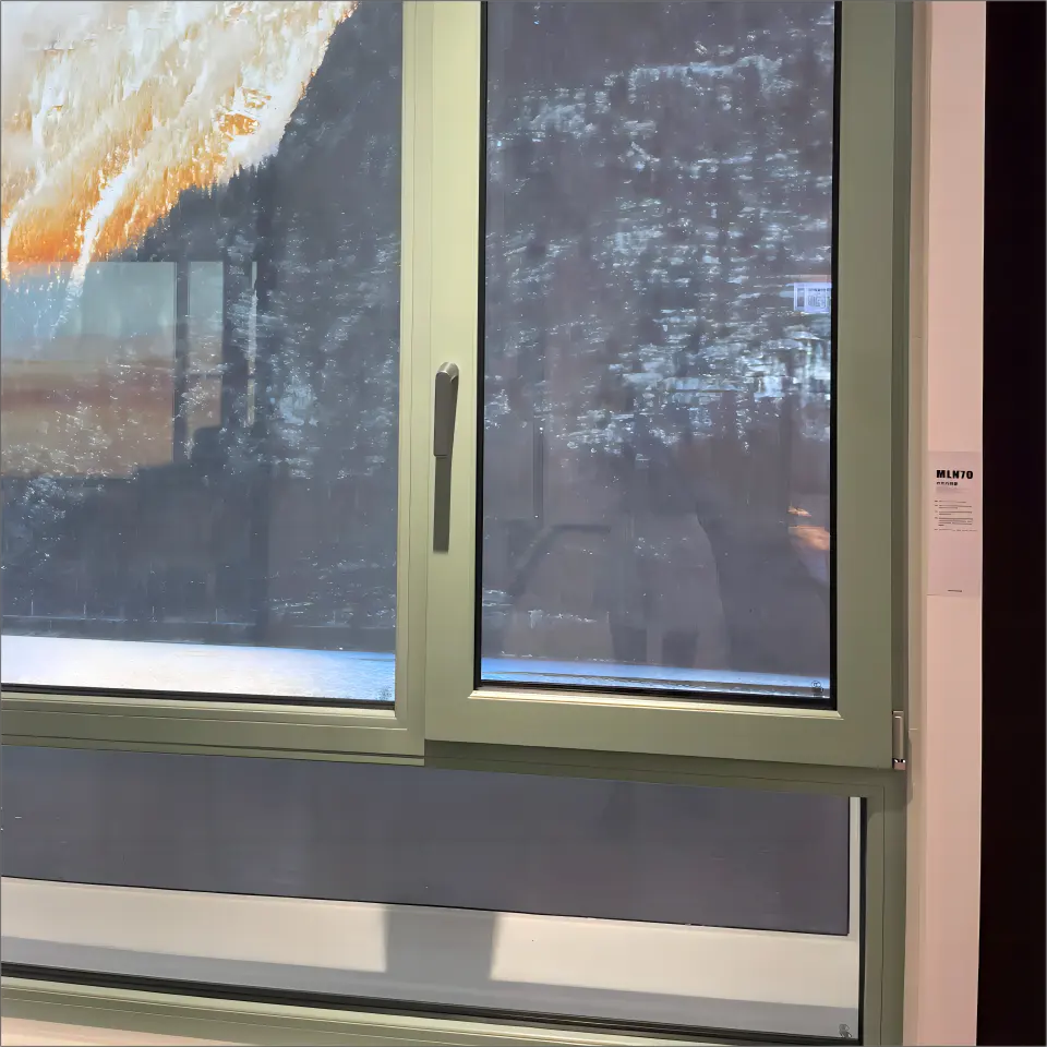 Aluminium-Holzfenster nach Maß china Aluminiumprofile Holz-Verbundwerkstofffenster für Luxusvilla Holz-Aluminiumfenster