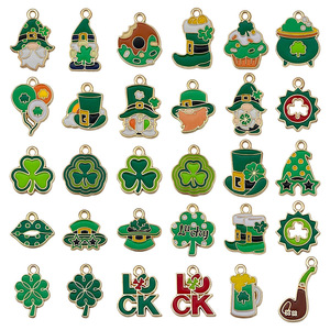 Colgantes de aleación de zinc con diseño de trébol de cuatro hojas irlandés de dibujos animados vintage, botas, sombrero de copa y globo de la SUERTE, accesorios de joyería DIY - Product Image 5
