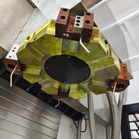 Torno Vertical CNC de Alta Precisión VTC1000, Centro de Torneado para Mecanizado de Mazas de Ruedas con Control GSK/Fanuc, ISO9001, CE