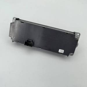 Marco de Panel F21-1013-11-000 para Kenworth de Uso Medio, Panel de Plástico con Perillas de Control de Climatización - Product Image 2