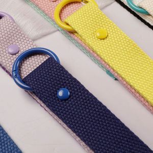Llavero de tela personalizado de alta calidad y resistencia al por mayor con logotipo bordado para equipaje, colgante de llavero con hebilla - Product Image 4