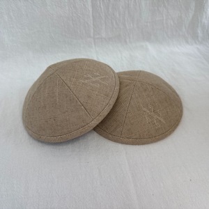 Kippa <span class=keywords><strong>en</strong></span> Lin Naturel Écologique Respirante à 4 Panneaux pour Vente <span class=keywords><strong>en</strong></span> Gros et Commandes <span class=keywords><strong>en</strong></span> Gros - Kippot Yarmulke Kippa Judaica Synagogue - Product Image 3