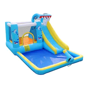 Emozionante estate fresca gonfiabile spruzzi d'acqua piscina scivolo trampolino castelli gonfiabili urlano scivolo gonfiabile