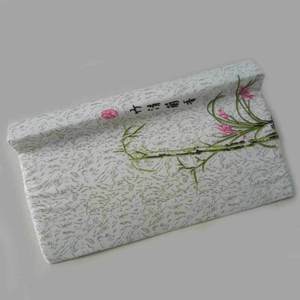 Coussin triangulaire ergonomique bleu en éponge haute densité pour le positionnement des patients et des personnes âgées, soutien pour le couchage sur le côté - Product Image 2