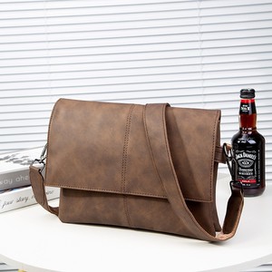 <span class=keywords><strong>Sac</strong></span> <span class=keywords><strong>bandoulière</strong></span> tendance en <span class=keywords><strong>cuir</strong></span> PU souple pour homme – Idéal pour les jeunes professionnels - Product Image 2