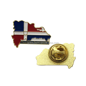 Pin de Solapa de Esmalte Duro con Bandera de la República Dominicana y Baño de Oro - Souvenirs al por Mayor de la Bandera Nacional de República Dominicana - Product Image 2