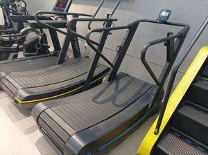 Caminadora Autoalimentada Comercial para Gimnasio, Directo de Fábrica, Caminadora Woody, Máquina para Correr, Air Runner - Product Image 3