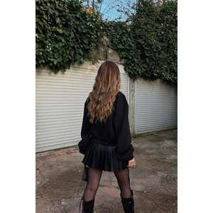 Sudadera Negra Básica Extra Grande para Mujer con Capucha, Sudaderas y Hoodies Extra Grandes Cómodos - Product Image 1