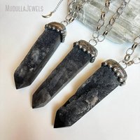 Collier pendentif en cristal de sphalerite naturelle NM62214, accessoire de méditation esotérique, cadeau sur le thème de la sorcière pour Halloween