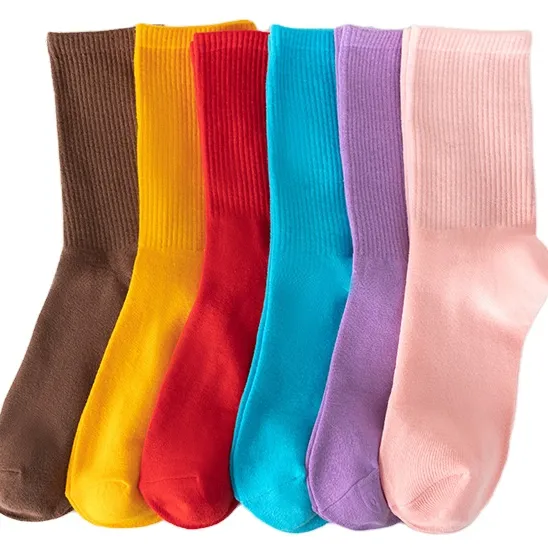 Taille libre de haute qualité en gros chaussettes antibactériennes personnalisées chaussettes pantoufles chaudes super douces