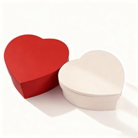 Carton personnalisé rouge blanc en forme de cœur boîte cadeau Saint Valentin mariage rose fleur bonbon boîte d'emballage innovante avec base et couvercle