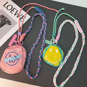 Cordon universel pour téléphone portable, long cordon diagonal avec jolie pochette de rangement, cordon multifonctionnel de sécurité anti-perte, tendance et pratique - Product Image 2