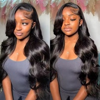 Perruque 13x6 Body Wave en Cheveux Indiens Bruts, Perruque Frontale HD Sans Colle, Perruques en Cheveux Humains Brésiliens Vierge Remy Bouclés avec Cuticules Alignées