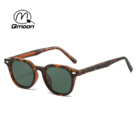 Gafas de Sol Unisex Qmoon con Montura Cuadrada Completa, Protección UV400, Lentes TAC Grises Degradados, Ligeras, Antideslumbrantes, para Deportes al Aire Libre y Uso Diario