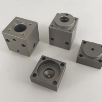 Pièces usinées CNC de précision sur mesure en acier inoxydable et aluminium, usinées par brochage et perçage, pour services d'usinage en provenance du Guangdong