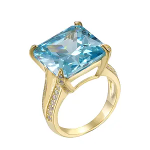 High Quality Split Shank Big Stone Princess Cut Swiss Blue Topaz Jewelry Ring 2021 18 K Yellow Gold Plated Aquamarine Blue Rings