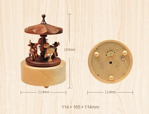 Vente en gros de boîte à musique en bois avec carrousel cheval joyeux anniversaire cadeau de festival pour enfants mélodie personnalisée <span class=keywords><strong>chanson</strong></span> - Product Image 5