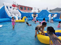 Glissière gonflable congelée de parc aquatique du beau monde commercial Offre Spéciale de glace avec la garantie de trois ans de taille du matériel 23x21m de PVC de piscine