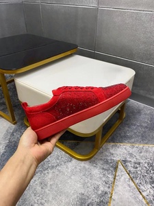 Chaussures de créateur de haute qualité avec empeigne rouge, amortissantes, légères, anti-odeurs, semelle plate luxueuse - Product Image 3